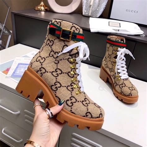 botas altas gucci mujer|Botas Gucci para mujer .